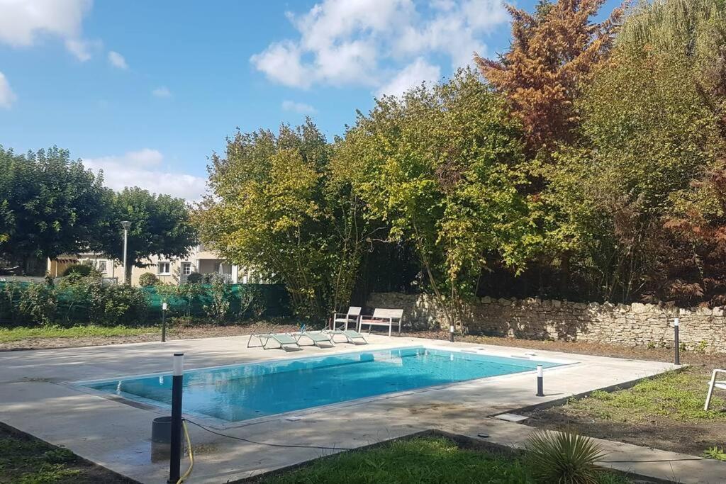 فيلا Demeure En Pierre Avec Piscine Privee Etauliers المظهر الخارجي الصورة